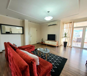 Penthouse Komuna Parisit